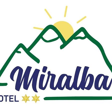 Hotel Miralba Alba de los Cardaños Exterior foto